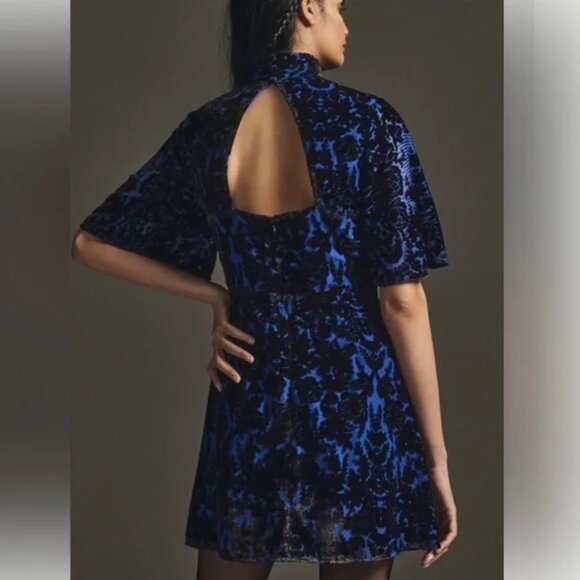 BY ANTHROPOLOGIE Mock-Neck Velvet Mini Dress Open Back Burnout SS Blue Women's 4 - Picture 6 of 16
